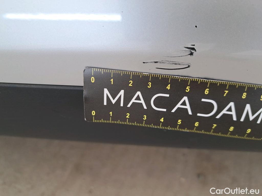  Peugeot  2008  Allure 1.5 HDi 130CV BVA8 E6d #25