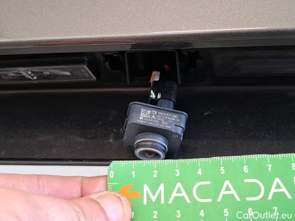  Peugeot  3008  Allure 1.5 HDi 130CV BVA8 E6d #76