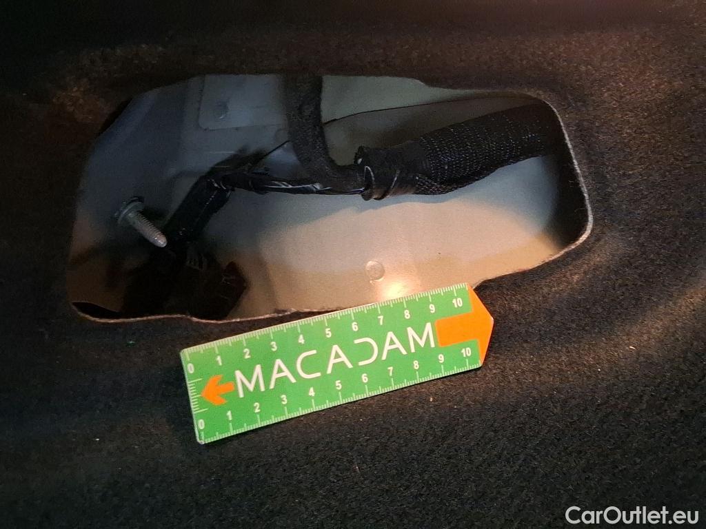  Peugeot  208  Active Pack 1.5 HDi 100CV BVM6 E6d #8