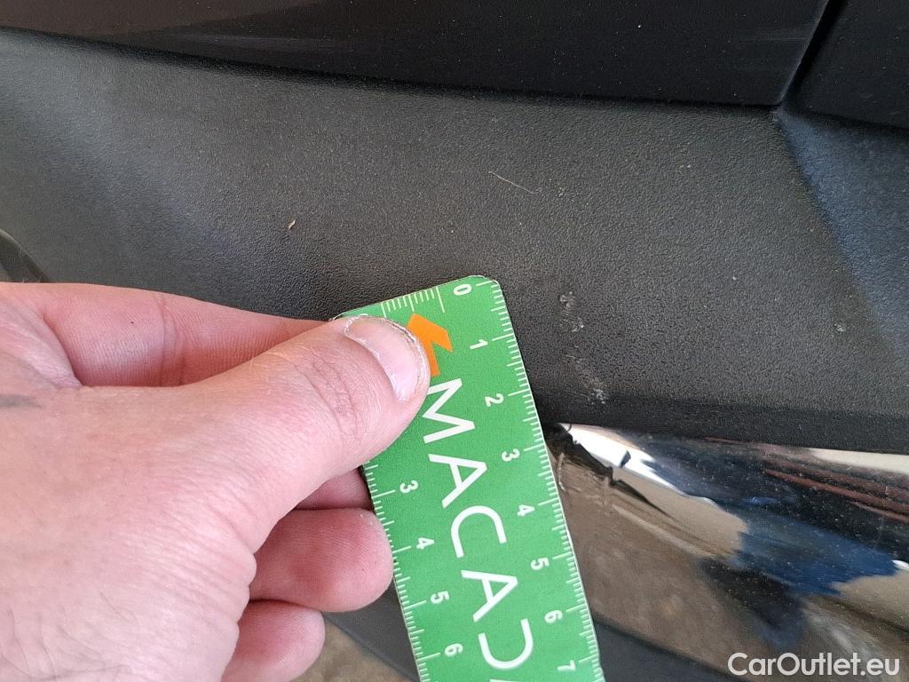  Peugeot  3008  Allure 1.5 HDi 130CV BVA8 E6d #95