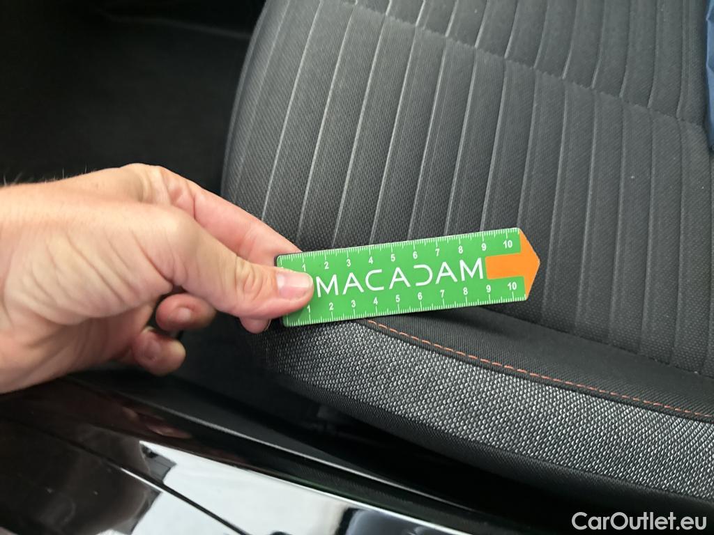  Peugeot  208  (e-) Active Business 50kWh BVA #24