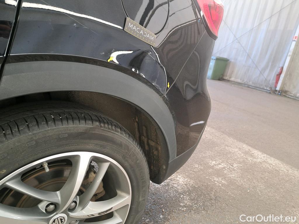  MG  EHS MG  / 2021 / 5P / SUV 1.5T GDI PHEV Luxury Auto #4