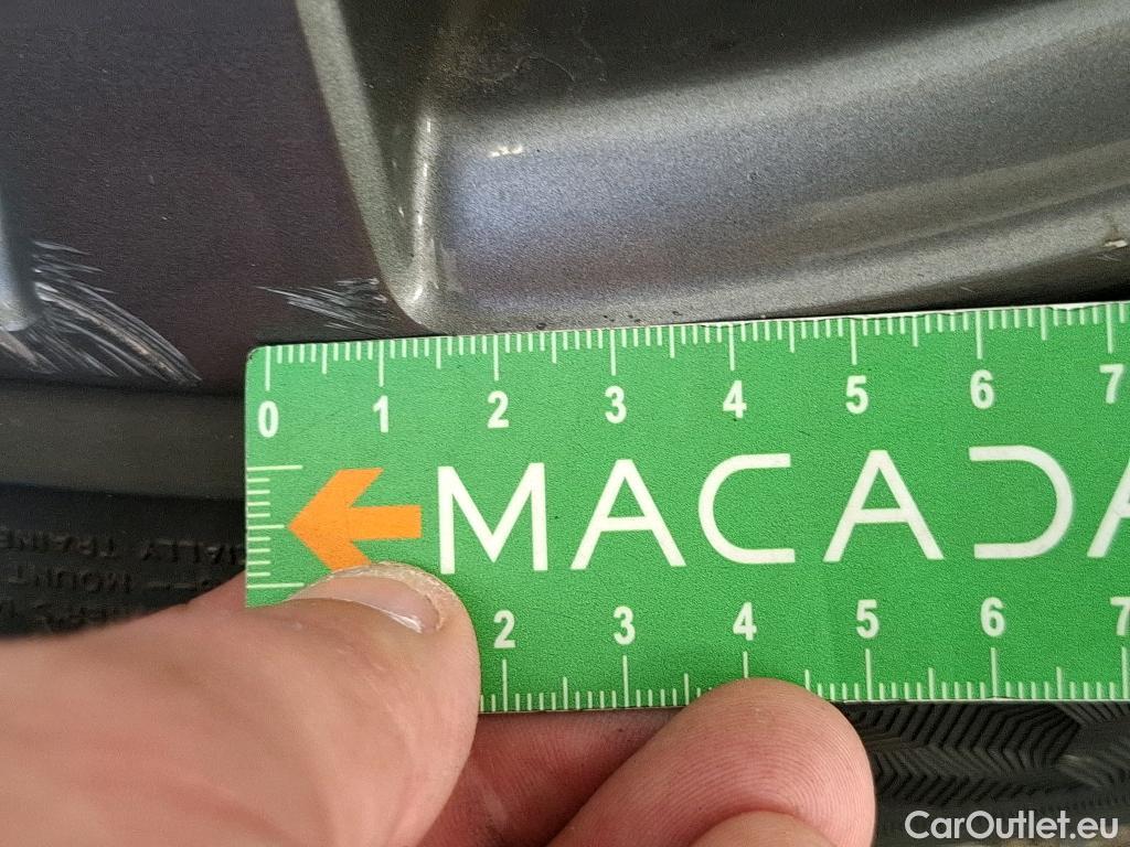  Peugeot  208  Active Pack 1.5 HDi 100CV BVM6 E6d #27