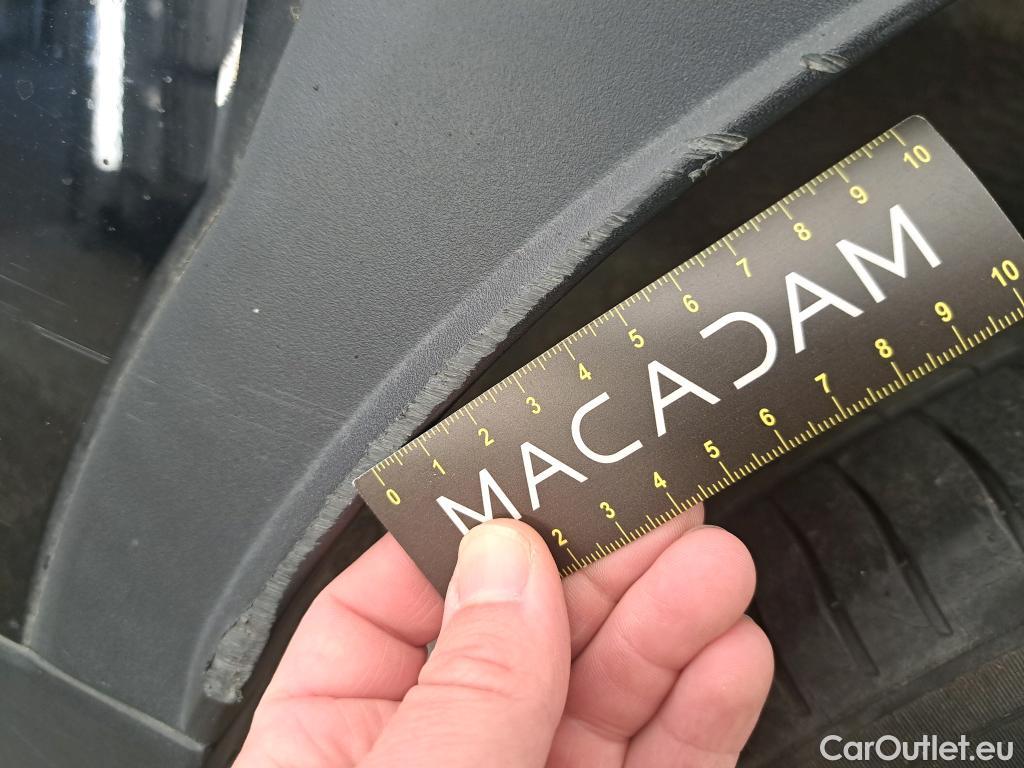  MG  EHS MG  / 2021 / 5P / SUV 1.5T GDI PHEV Luxury Auto #32