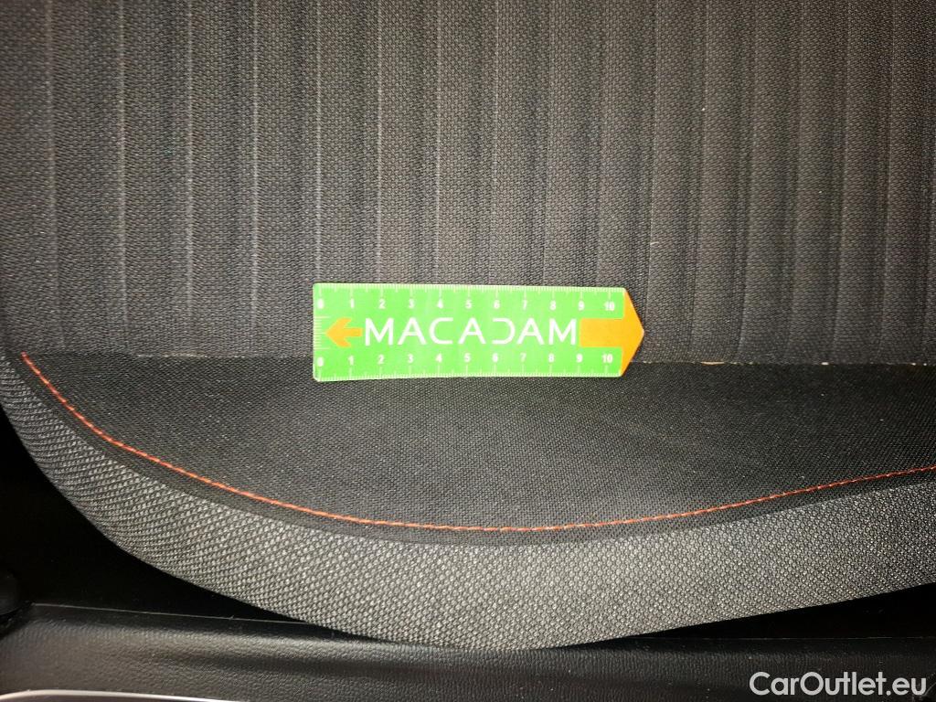  Peugeot  208  Active Pack 1.5 HDi 100CV BVM6 E6d #38