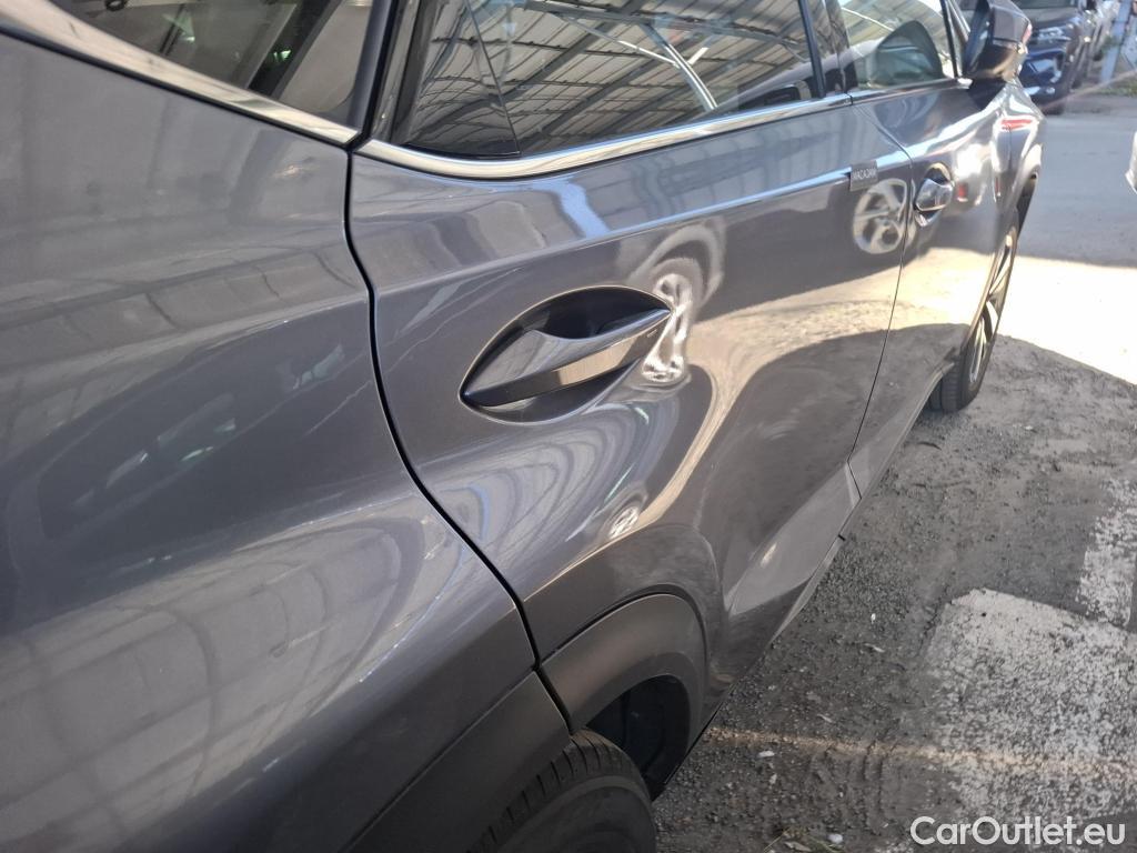  Lexus  NX LEXUS  / 2017 / 5P / SUV 300H 4WD Executive Innovation #63