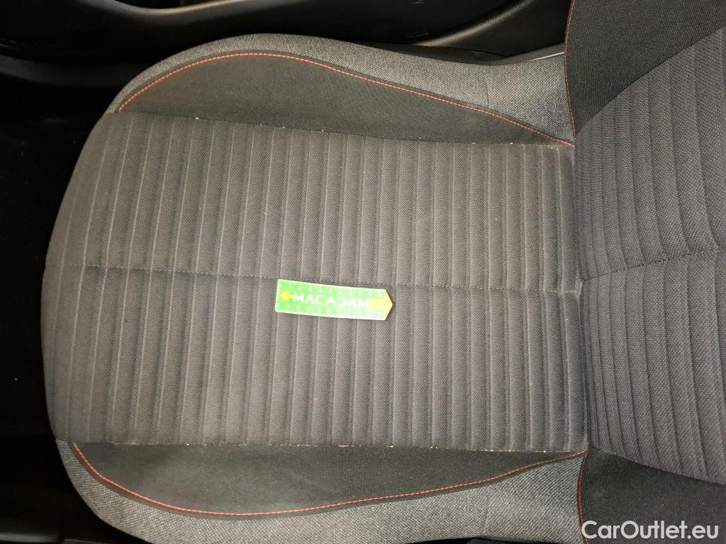  Peugeot  208  Active Pack 1.5 HDi 100CV BVM6 E6d #37