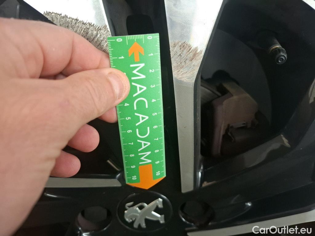  Peugeot  2008  Allure Business 1.2 PureTech 130CV BVM6 E6d / GARANTIE STELLANTIS 10 ANS VOIR PHOTO 2 #6