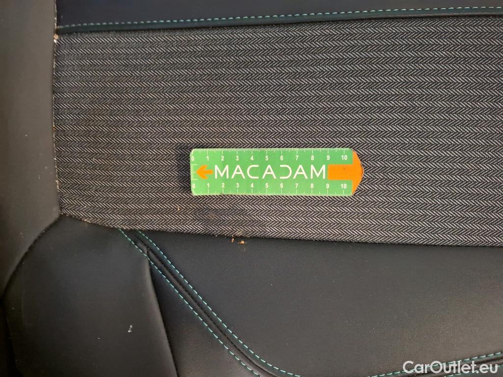  Peugeot  3008  Allure 1.5 HDi 130CV BVA8 E6d #82