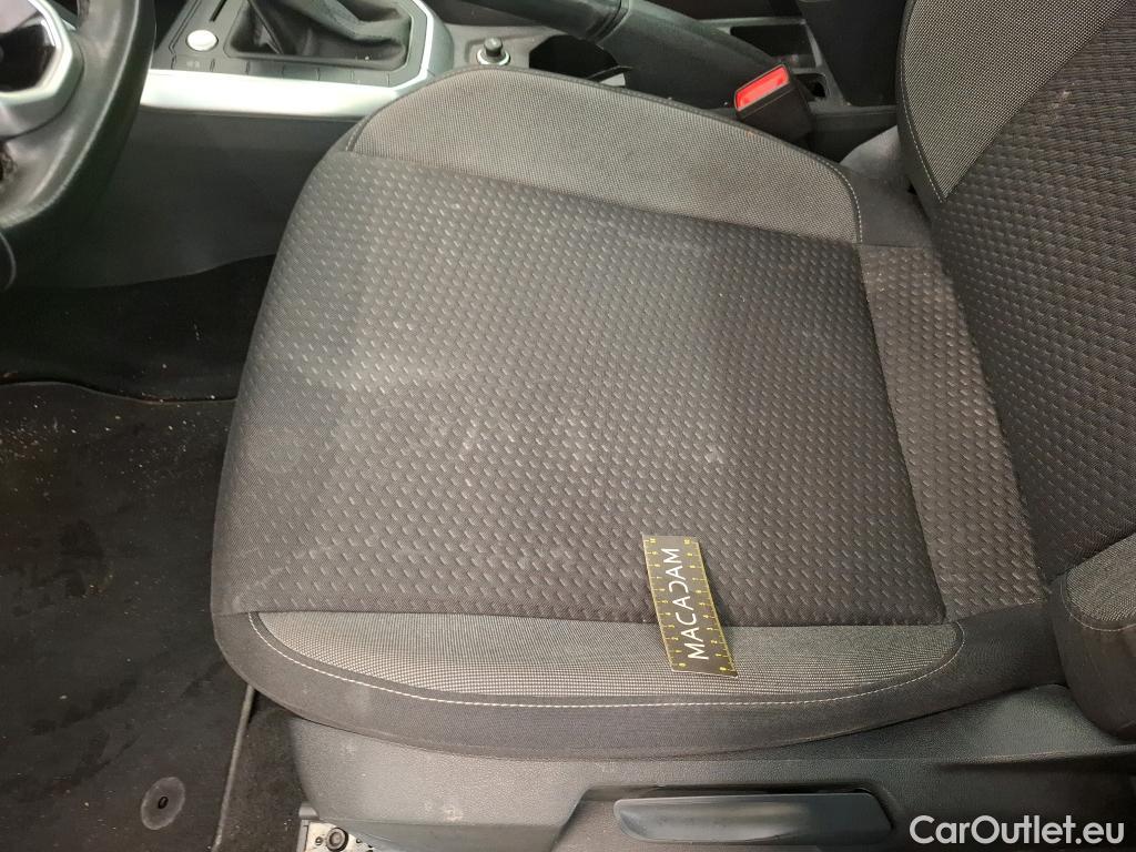  Volkswagen  Taigo VOLKSWAGEN  / 2021 / 5P / SUV 1.0 TSI 110 DSG Life #6