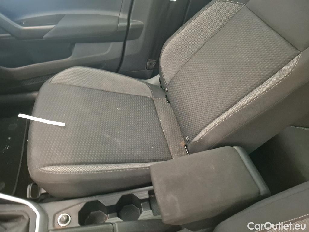  Volkswagen  Taigo VOLKSWAGEN  / 2021 / 5P / SUV 1.0 TSI 110 DSG Life #8