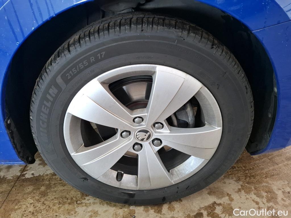  Skoda  Superb  Break Business 2.0 TDI 150CV BVA7 E6d #7