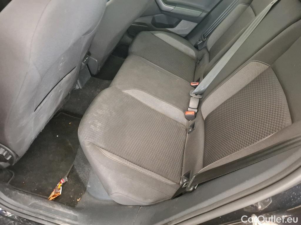  Volkswagen  Taigo VOLKSWAGEN  / 2021 / 5P / SUV 1.0 TSI 110 DSG Life #9