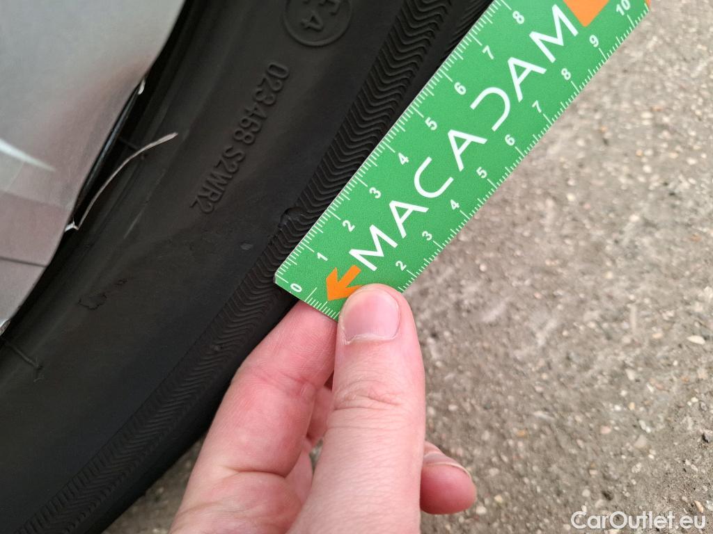  Toyota  Yaris TOYOTA  / 2019 / 5P / Berline 120 VVT-i Dynamic Business #11