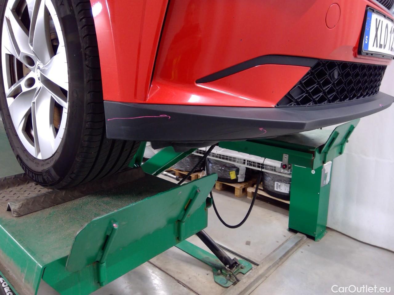  Skoda  ENYAQ  iV80 5d #5