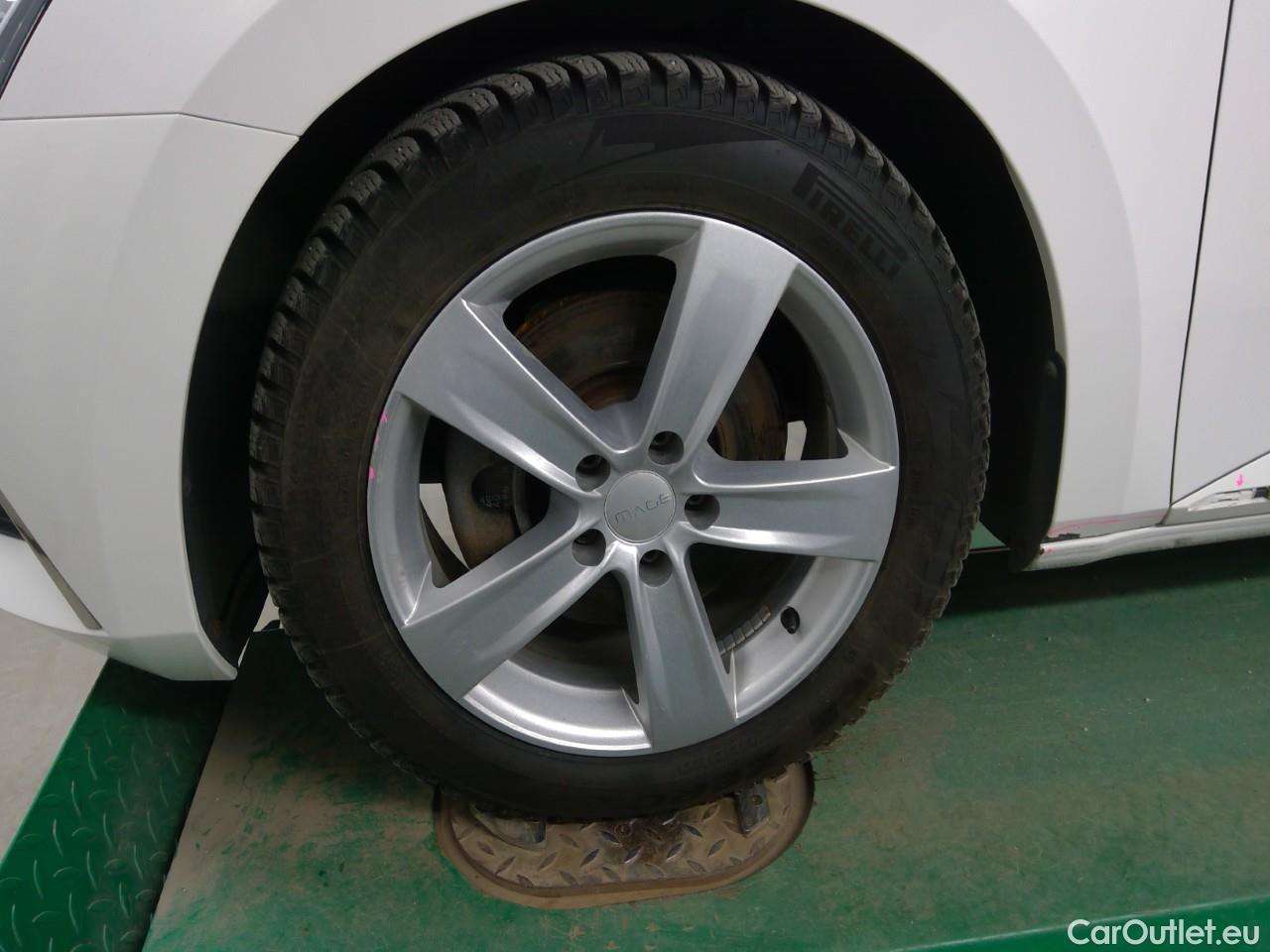  Skoda  Superb Sup.Co.TSI PHEV 218 L&K Aut #11