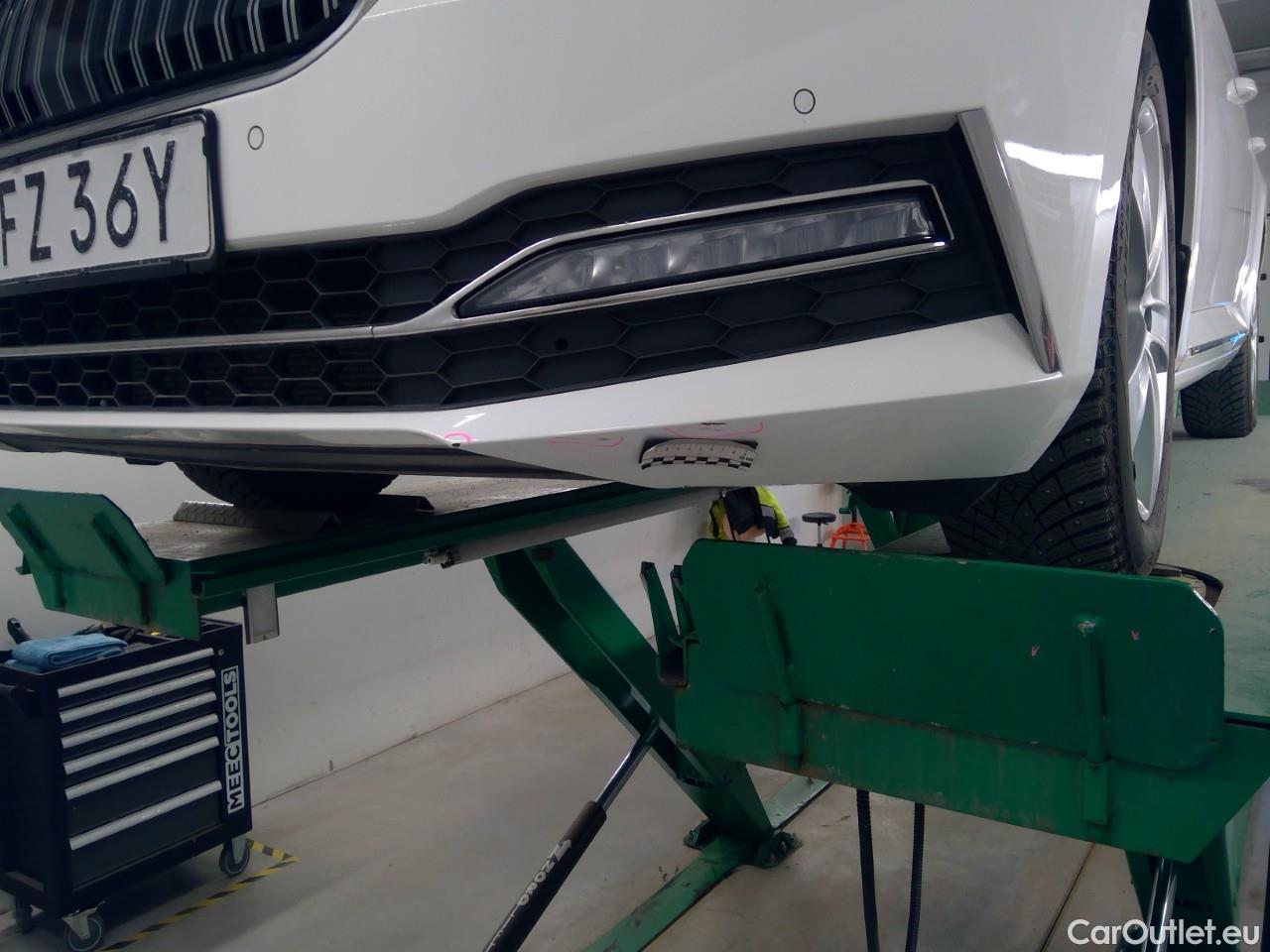  Skoda  Superb Sup.Co.TSI PHEV 218 L&K Aut #8