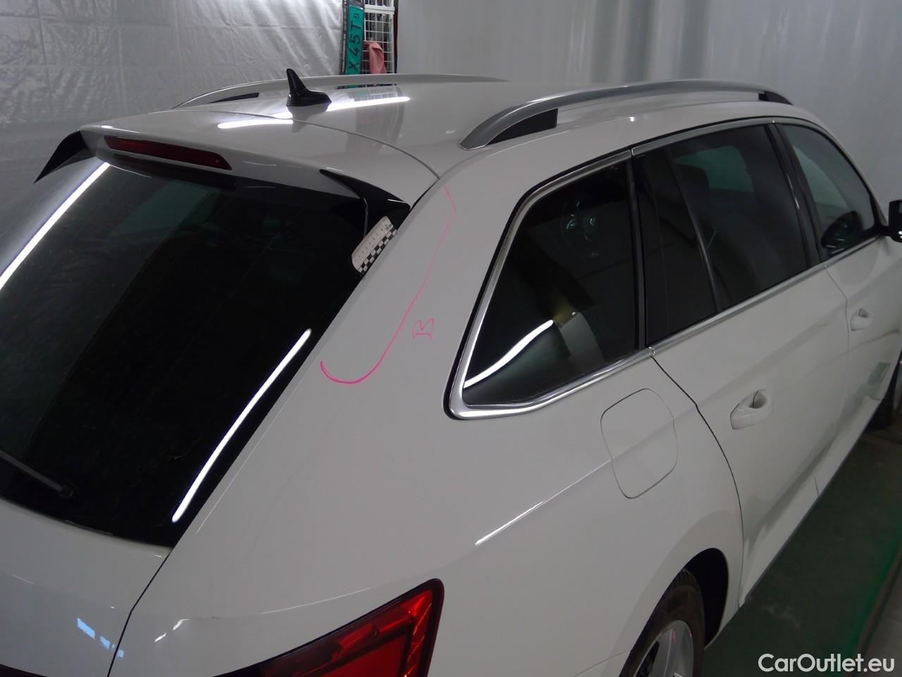  Skoda  Superb Sup.Co.TSI PHEV 218 L&K Aut #48