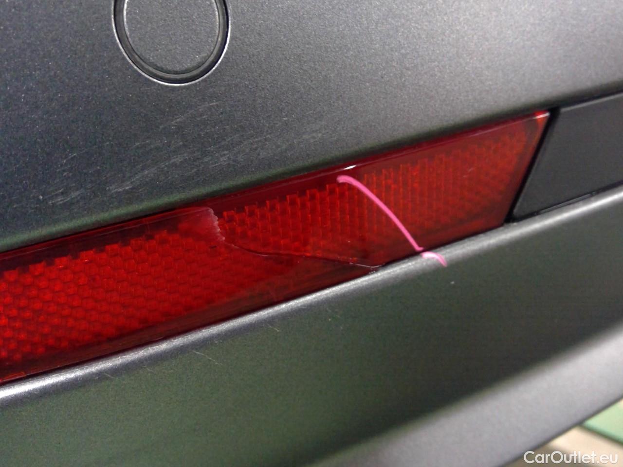  Skoda  ENYAQ  iV80 5d #9