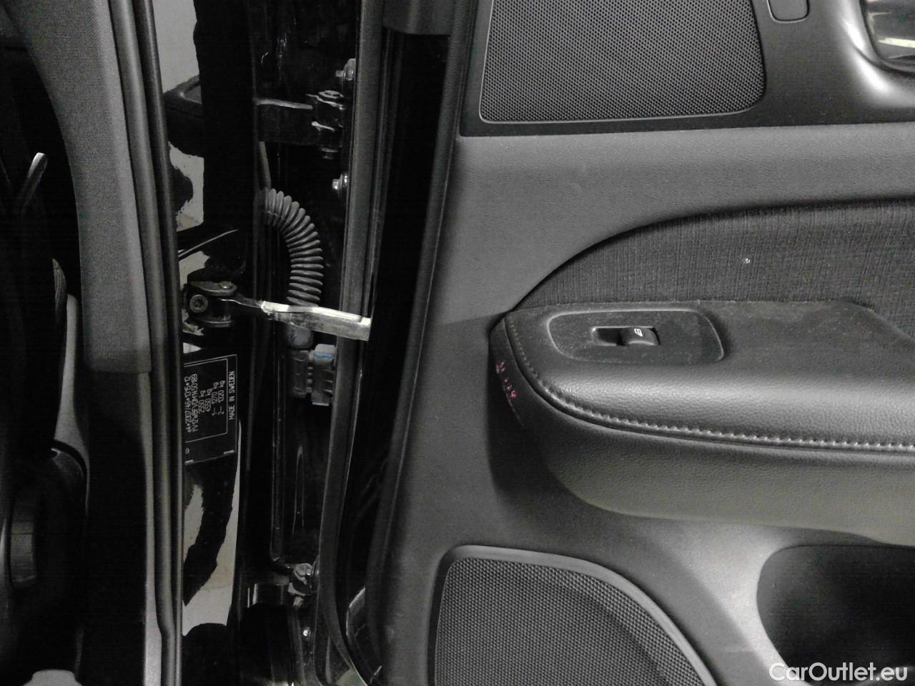  Volvo  V60  T6 AWD Inscript.Exp.Aut #36