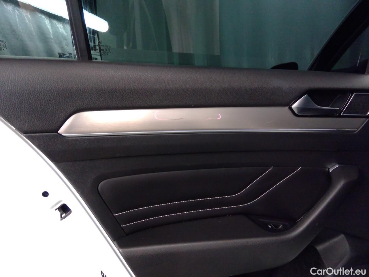  Volkswagen  Passat Pass.SC TDI 200 GT 4M Ex.E.Aut #23