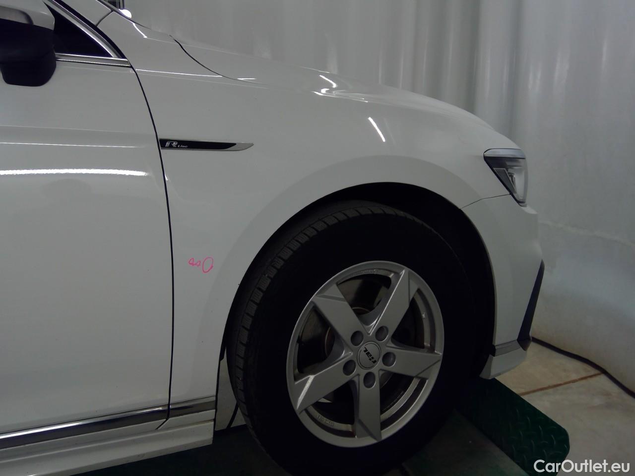  Volkswagen  Passat Pass.SC TDI 200 GT 4M Ex.E.Aut #51