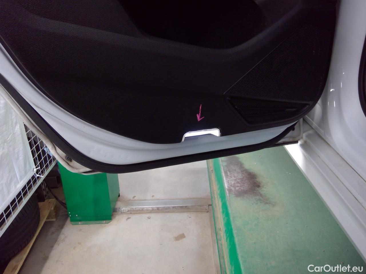  Volkswagen  Passat Pass.SC TDI 200 GT 4M Ex.E.Aut #25