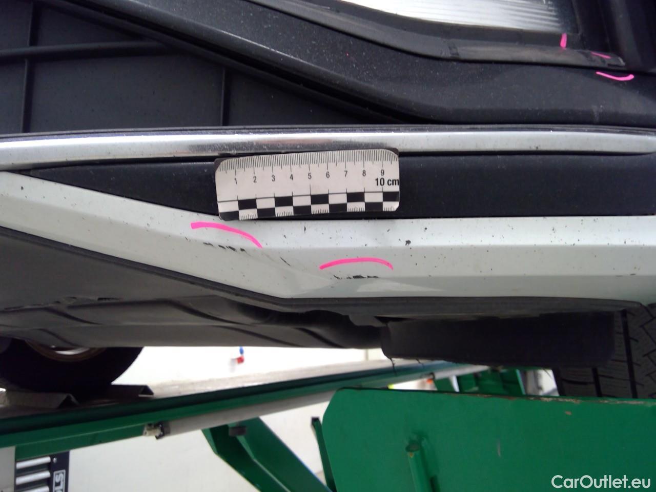  Volkswagen  Passat Pass.SC TDI 200 GT 4M Ex.E.Aut #10