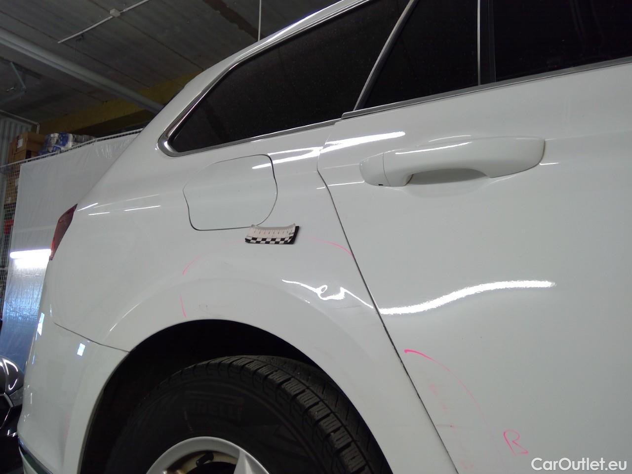  Volkswagen  Passat Pass.SC TDI 200 GT 4M Ex.E.Aut #37