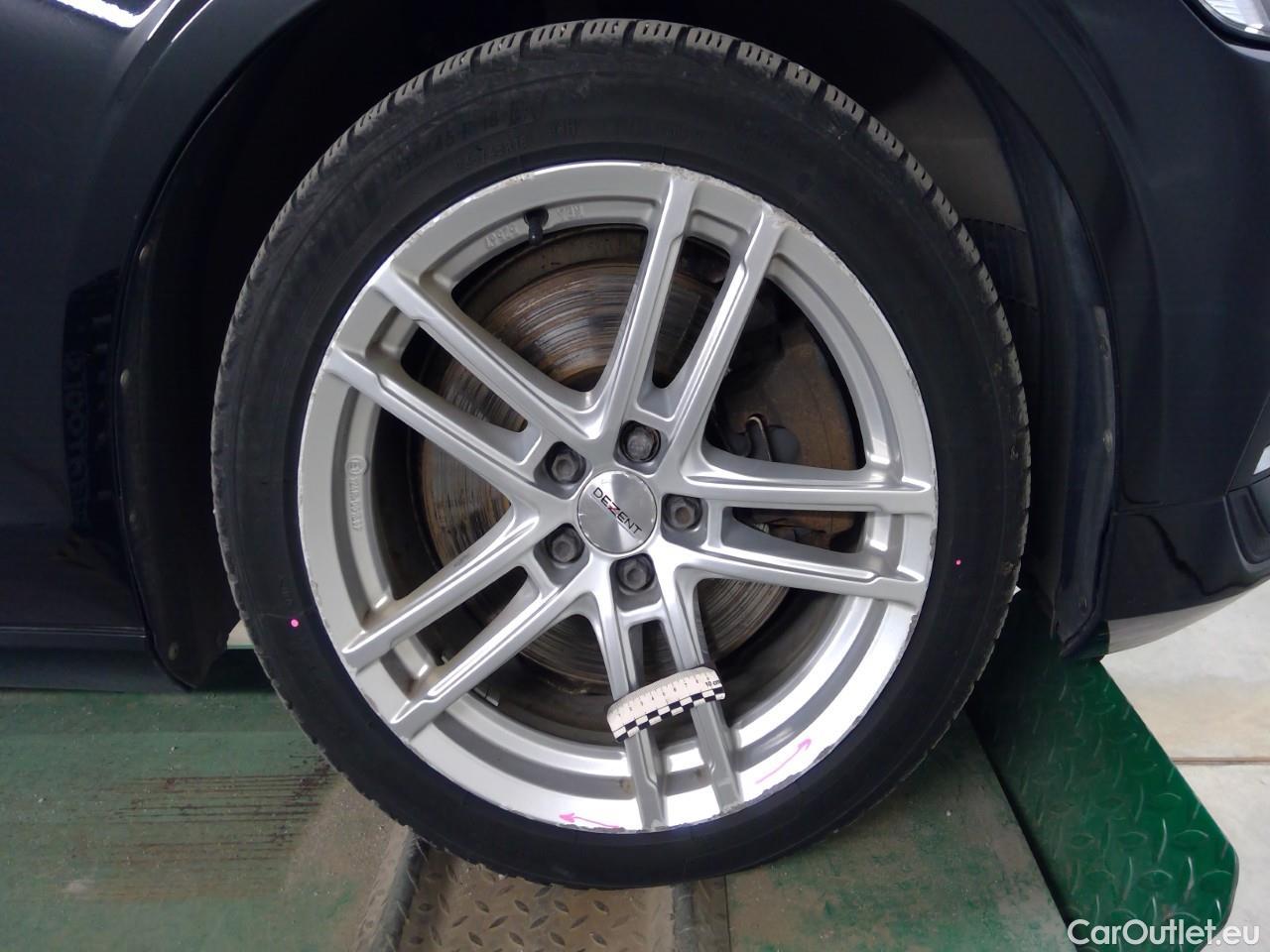  Volvo  V60  T6 AWD Inscript.Exp.Aut #42