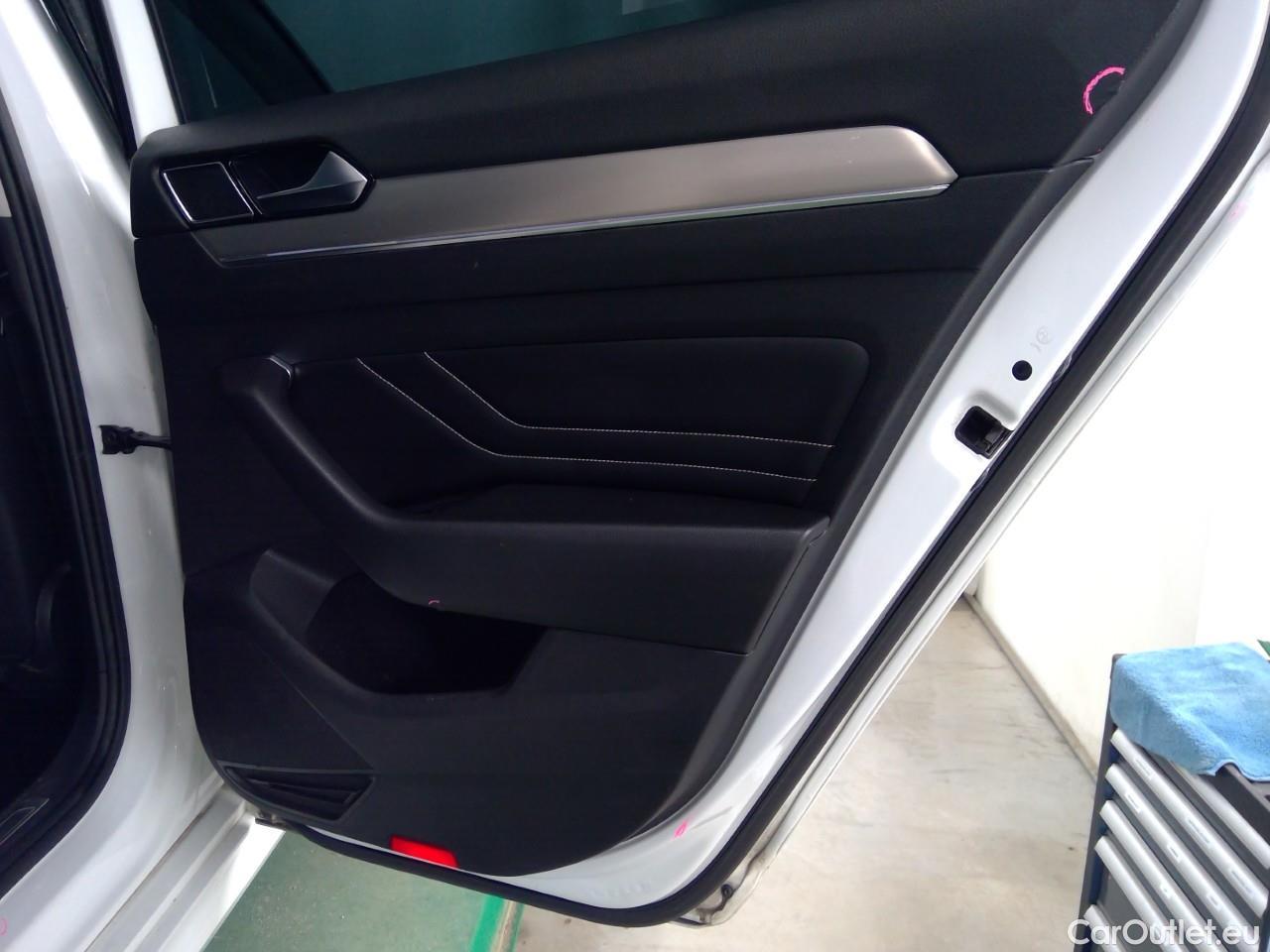  Volkswagen  Passat Pass.SC TDI 200 GT 4M Ex.E.Aut #46