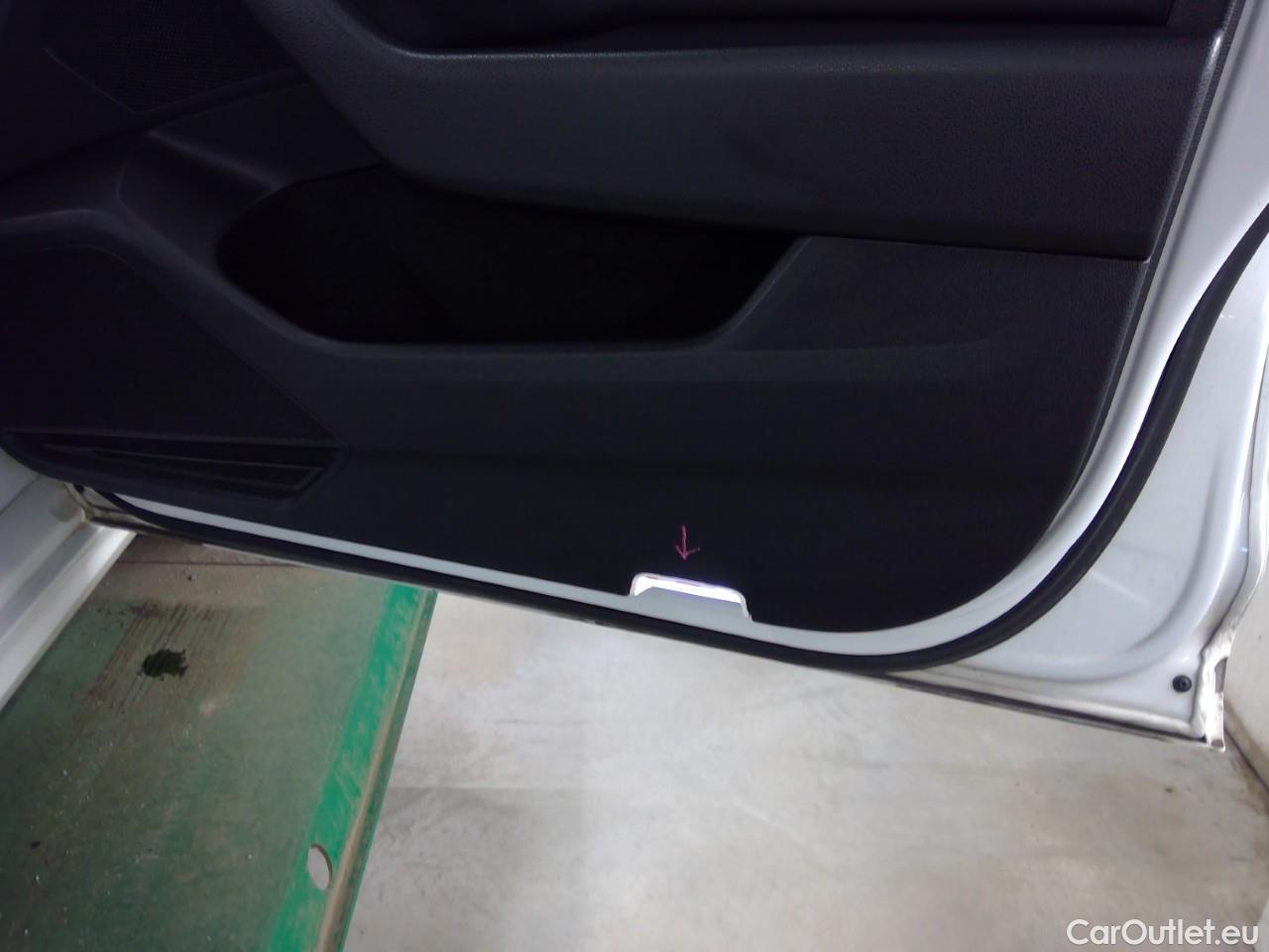  Volkswagen  Passat Pass.SC TDI 200 GT 4M Ex.E.Aut #50