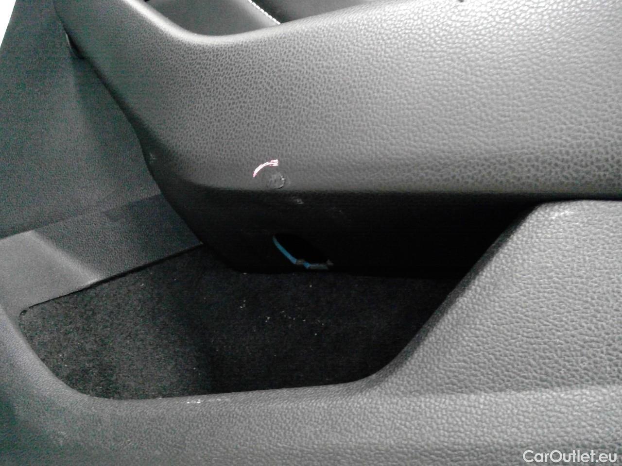  Volkswagen  Passat Pass.SC TDI 200 GT 4M Ex.E.Aut #45