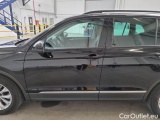  Volkswagen  Tiguan VOLKSWAGEN  / 2020 / 5P / SUV 2.0 TDI SCR 110KW LIFE DSG #71