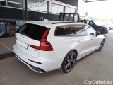 Volvo  V60 VOLVO  / 2019 / 5P / STATION WAGON B4 D AUTOM. R-DESIGN #2