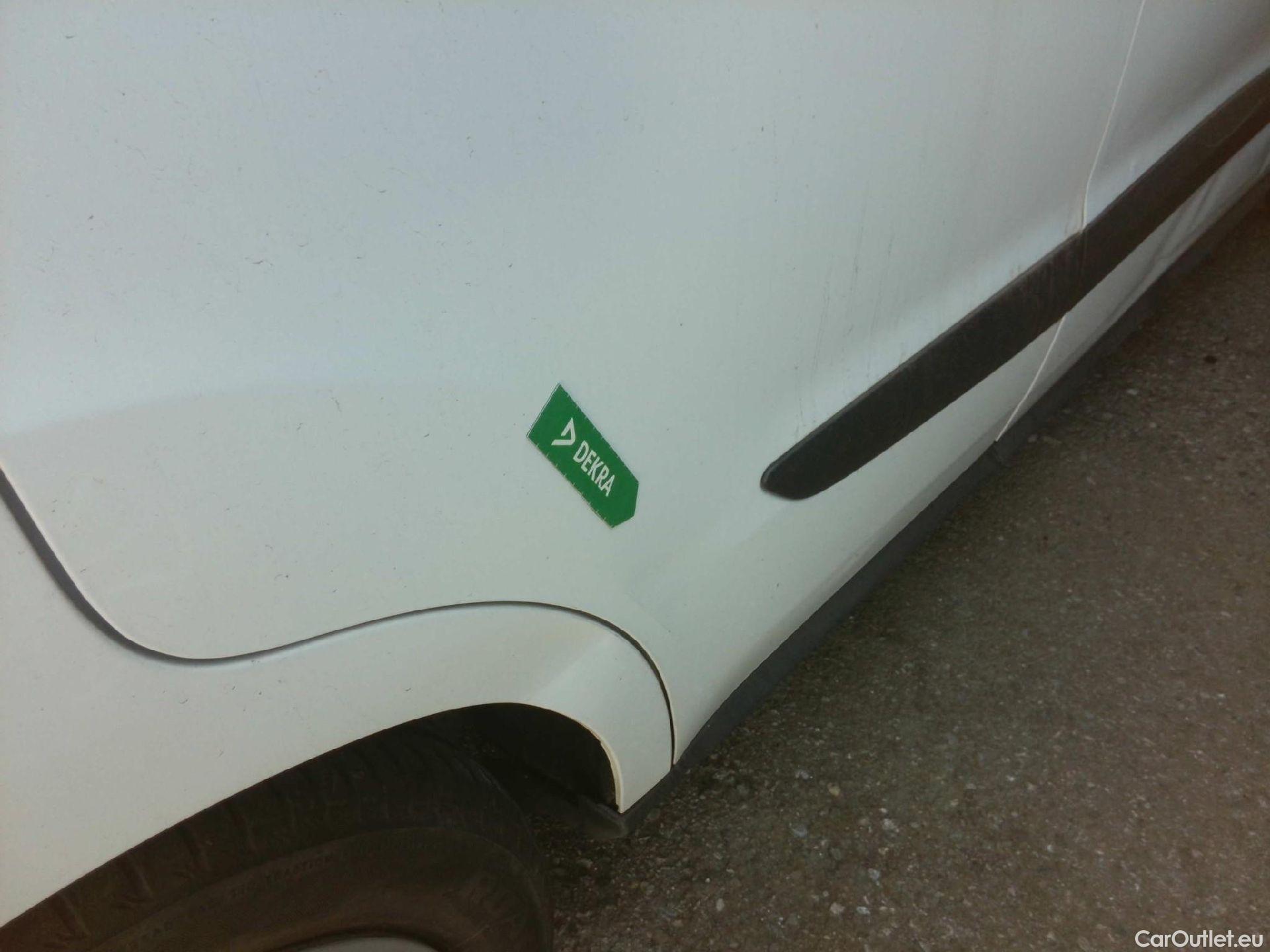  Ford  Transit FORD  Courier/2014/4P/furgón der.turis Van 1.5 TDCi 56kW Trend #34