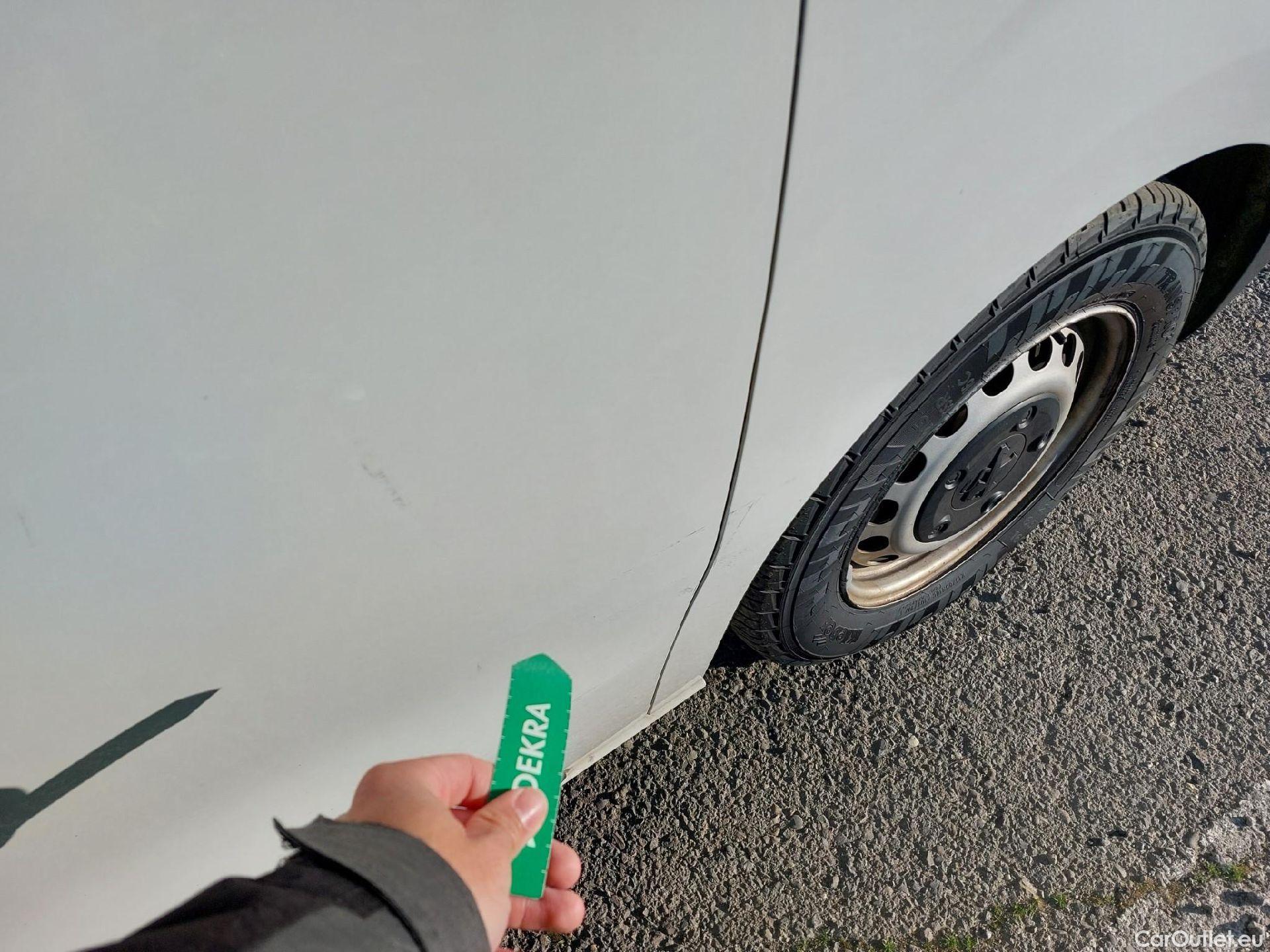  Peugeot  Expert PEUGEOT  / 2016 / 4P / furgón Furgón Premium 1.5 BlueHDi 100 Standard (AC) #17