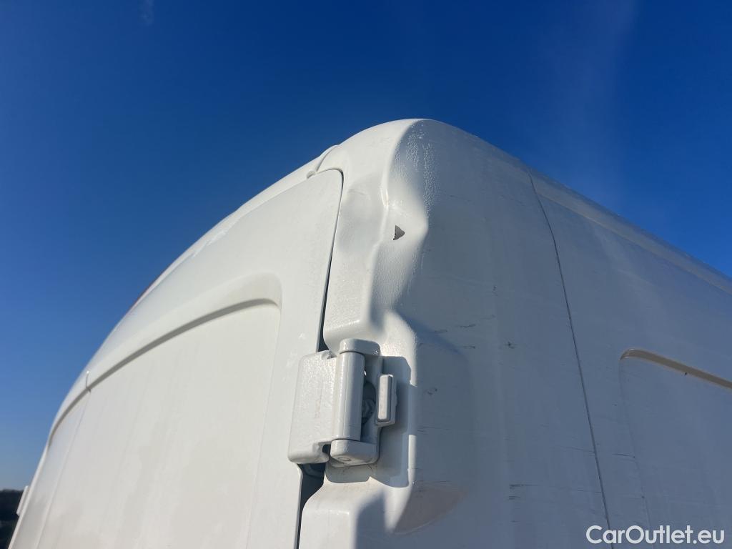  Ford  Transit FORD  / 2013 / 4P / furgón 350 96kW L3H2 Van Trend Delantera #16