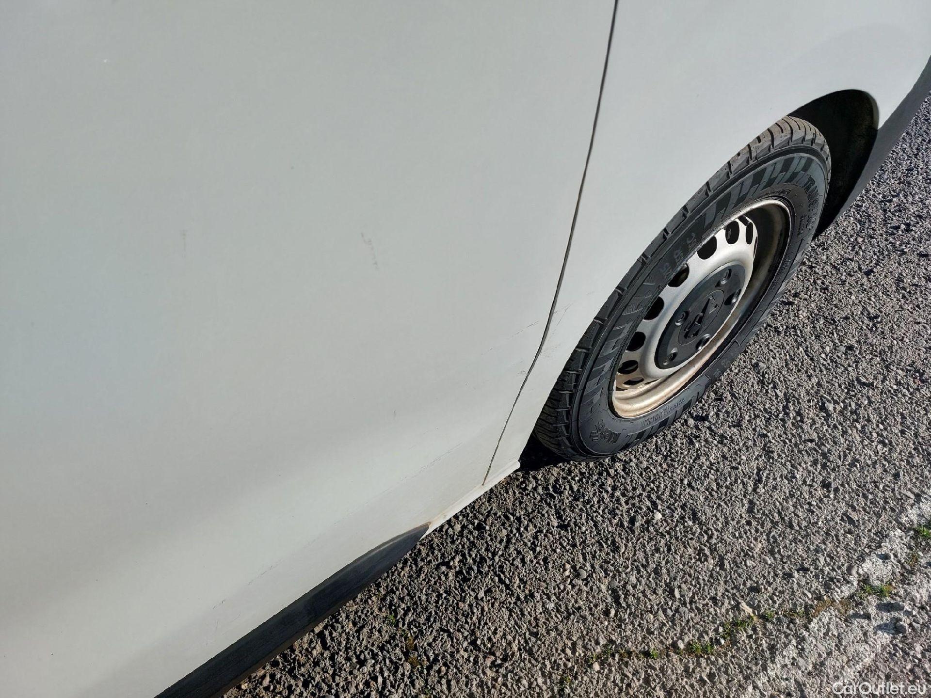  Peugeot  Expert PEUGEOT  / 2016 / 4P / furgón Furgón Premium 1.5 BlueHDi 100 Standard (AC) #18