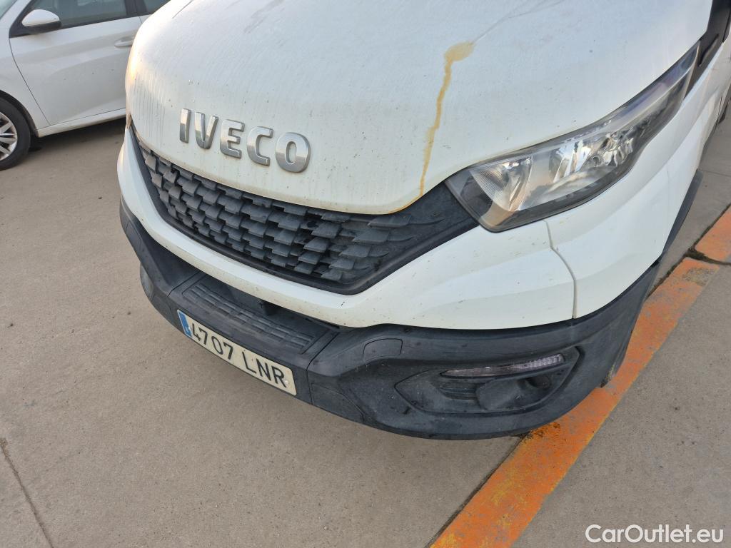  Iveco  Daily IVECO  / 2019 / 4P / combi 35S 14H V 4100/H2 16H M3 #43