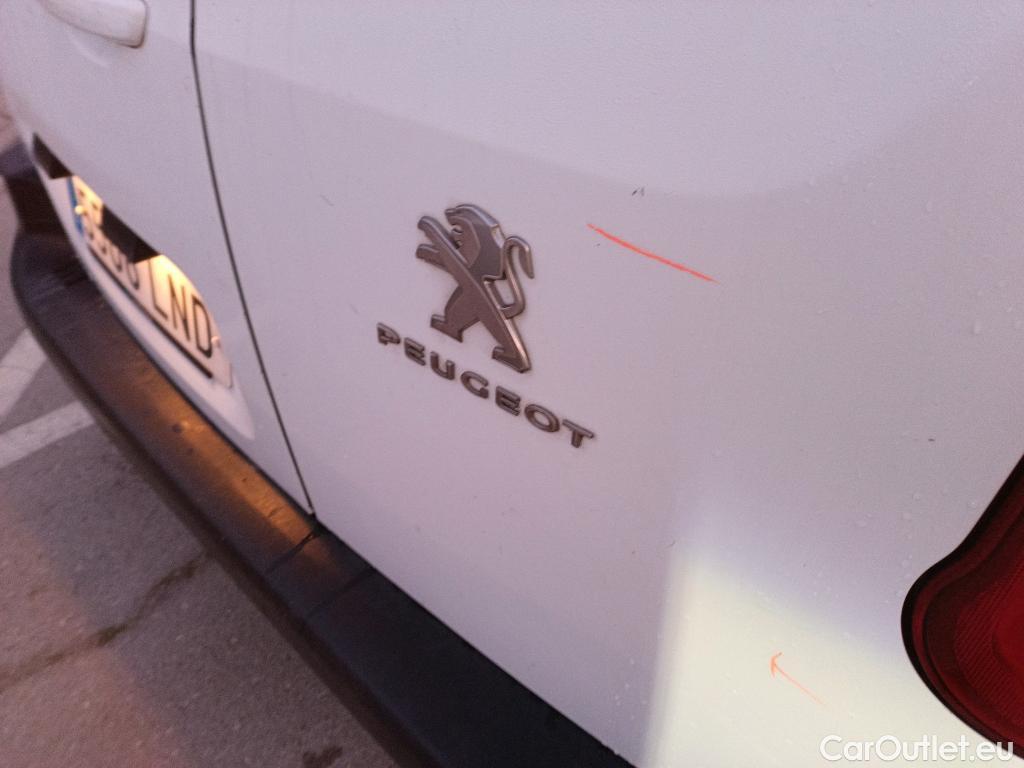  Peugeot  RIFTER PEUGEOT  / 2018 / 4P / combi Active Standard BlueHDi 73kW (IND) #17