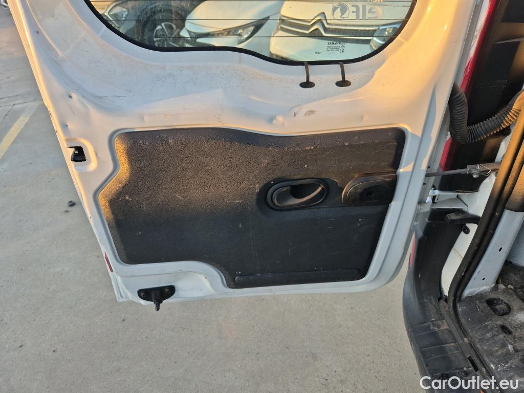  Renault  Kangoo RENAULT  COMBI VU 4p 2G combi C/Profesional 2011 dCi 90 E5 (RCI) #24