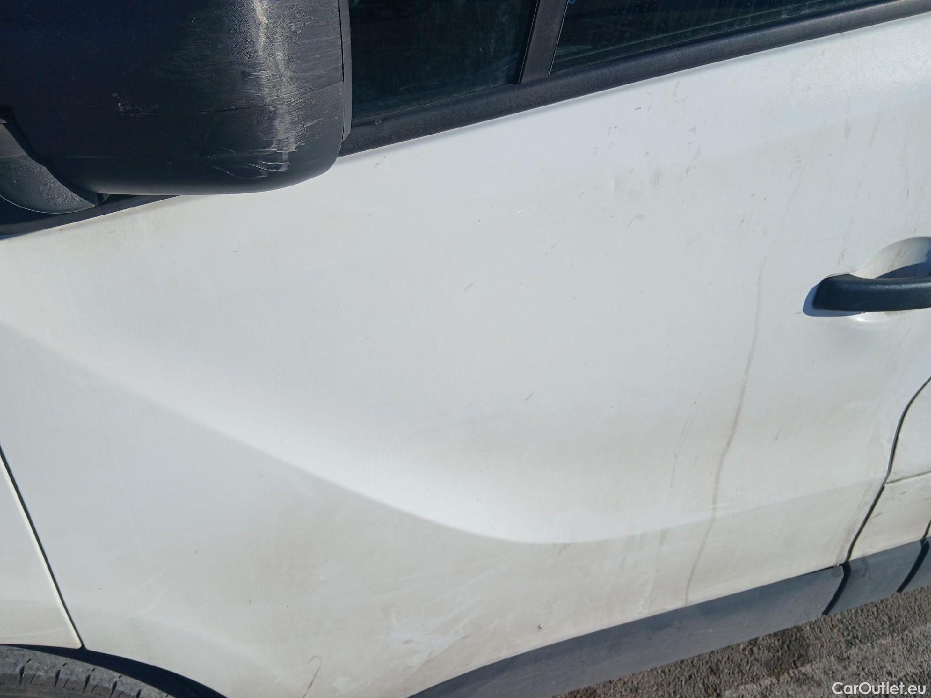  Renault  Trafic RENAULT  / 2019 / 4P / furgón Furgón 27 L1H1 Energy BluedCi 88 kW (AC) #15