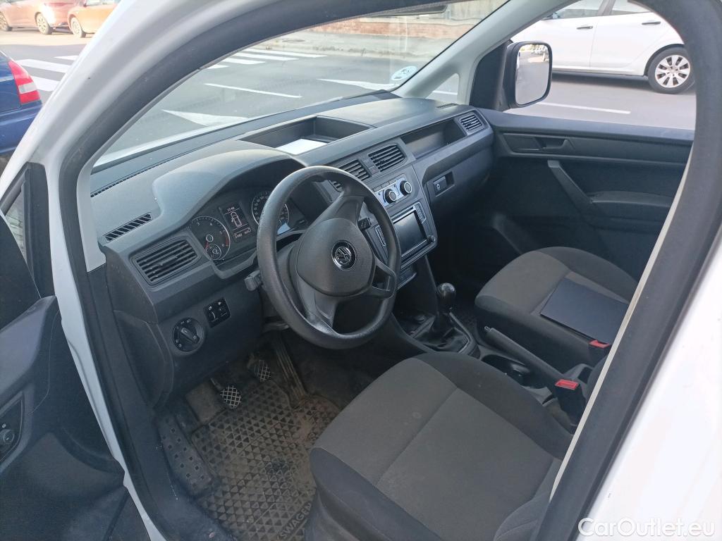  Volkswagen  Caddy VOLKSWAGEN  / 2015 / 4P / furgón derivado de turismo Profesional Furgón 2.0 TDI 75kW BMT (CX) #36