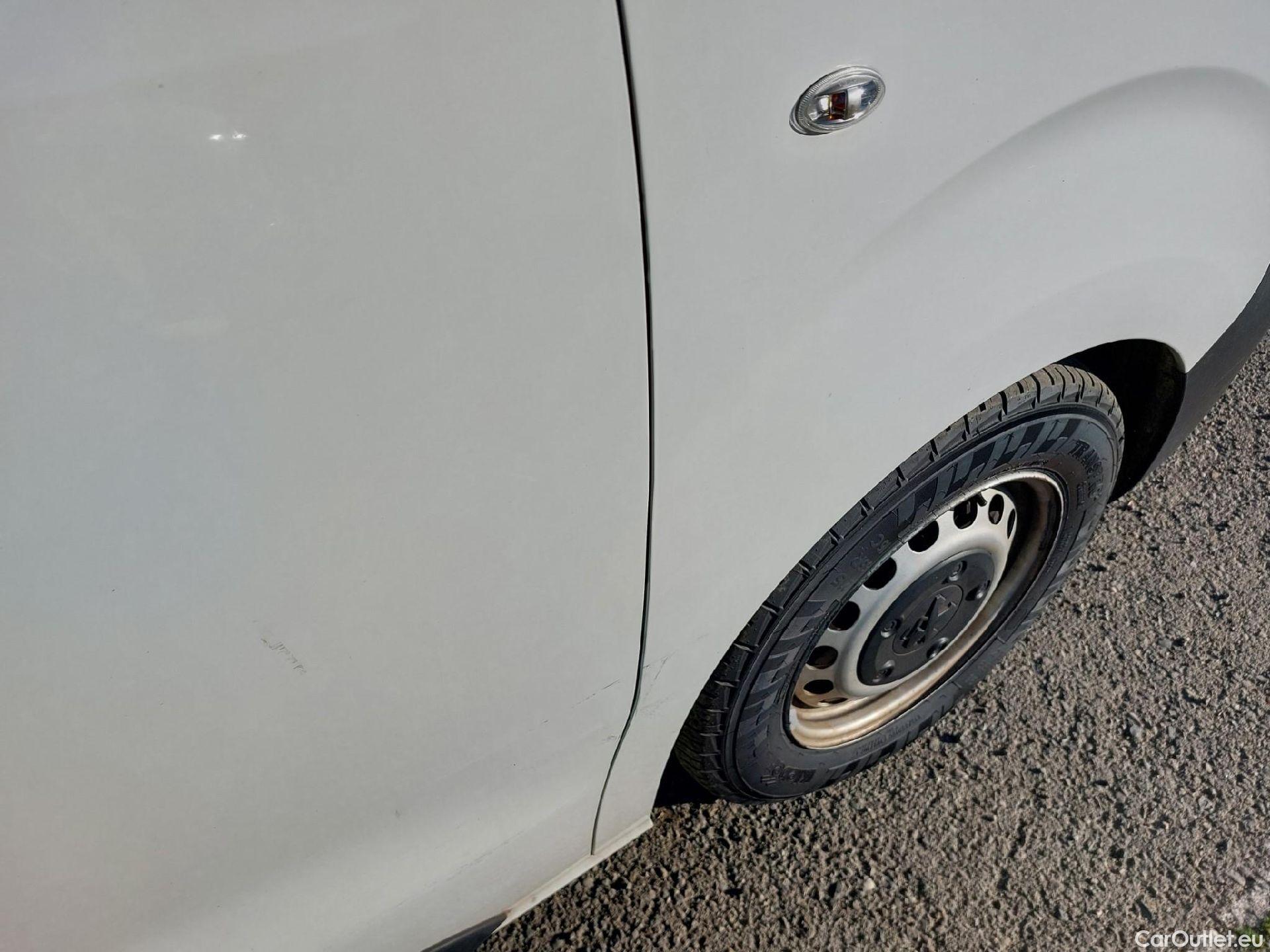  Peugeot  Expert PEUGEOT  / 2016 / 4P / furgón Furgón Premium 1.5 BlueHDi 100 Standard (AC) #21