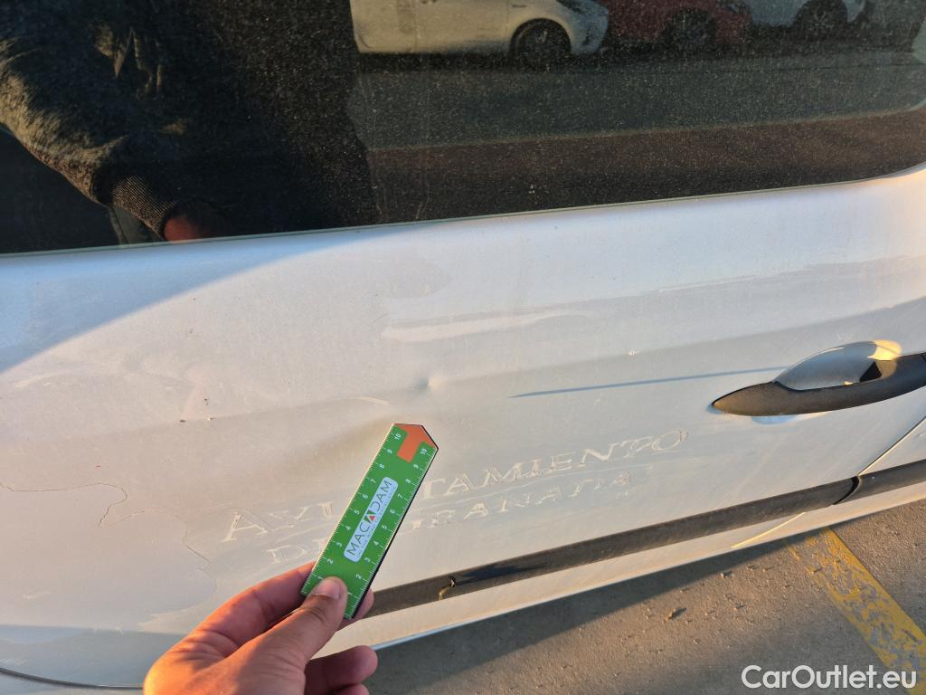  Renault  Kangoo RENAULT  COMBI VU 4p 2G combi C/Profesional 2011 dCi 90 E5 (RCI) #37