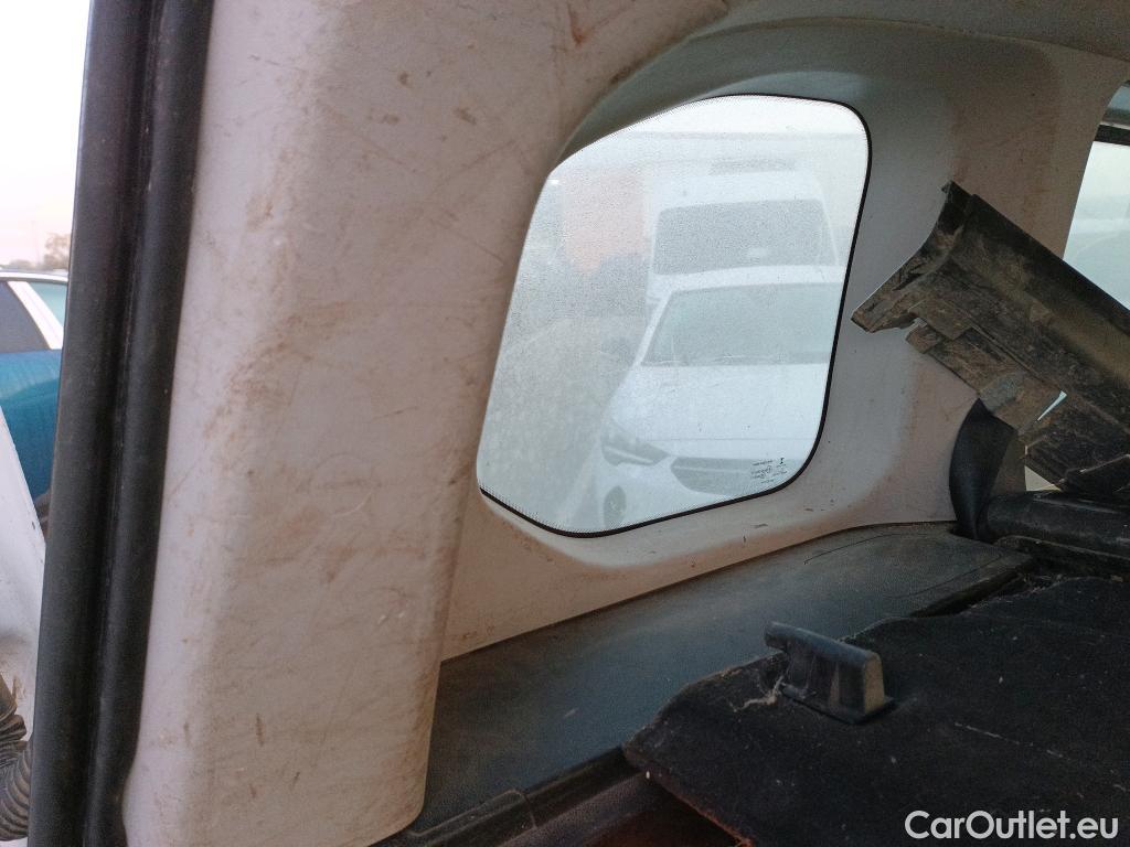  Peugeot  RIFTER PEUGEOT  / 2018 / 4P / combi Active Standard BlueHDi 73kW (IND) #38