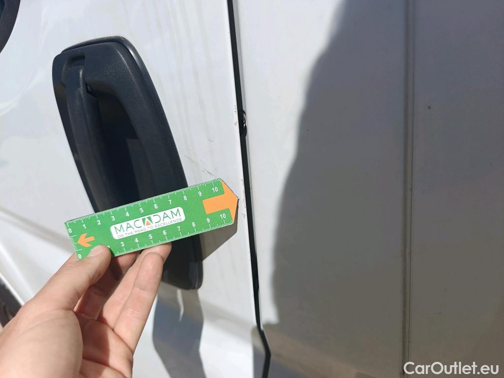  Peugeot  Boxer PEUGEOT  / 2014 / 4P / furgón Pack 335 L2 H2 BHDI 103kW (140CV) S&S #52