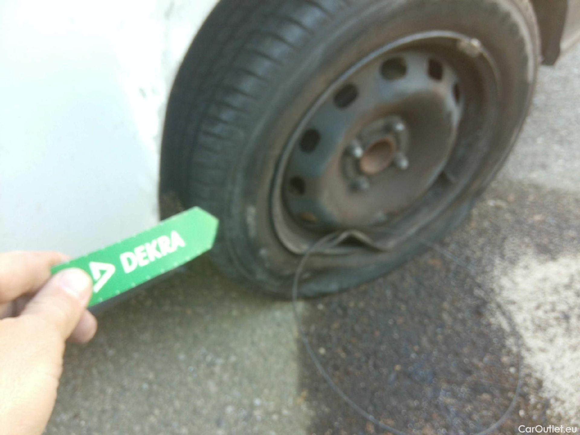  Ford  Transit FORD  Courier/2014/4P/furgón der.turis Van 1.5 TDCi 56kW Trend #1