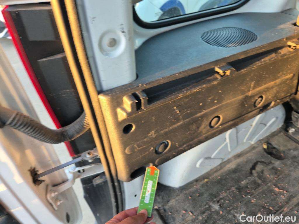  Renault  Kangoo RENAULT  COMBI VU 4p 2G combi C/Profesional 2011 dCi 90 E5 (RCI) #23